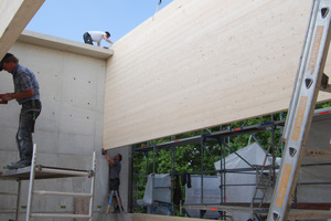  Bis auf einige wenige Ziegelwände sind alle tragenden Bauteile als Holzbau ausgeführt 