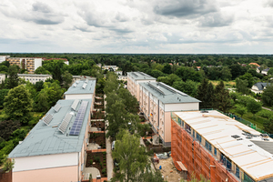  Direkter Vergleich: Fünf Bestandsgebäude  wurdenzu Vergleichszwecken mit unterschiedlichen Dämmmaterialien saniert 