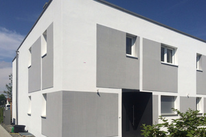  Bild 2: Gerade bei der Verwendung von mineralischen Produkten entstehen durch die Kombination von Struktur und Farbe spannende Fassadengestaltungen mit mineralisch-matter Optik, hier bei einem 8-Parteienhaus in Erlangen 
