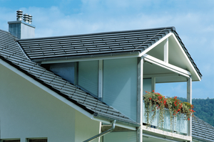  Flachgeneigte Dächer, kleine Flächen und viele Einbauteile machen die Eindeckung besonders anspruchsvoll und erfordern hochwertige Zusatzmaßnahmen 