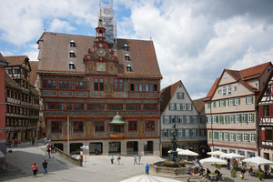  Das Rathaus „Am Markt“ ist eines der bedeutendsten historischen Gebäude in Tübingen und in der Region 