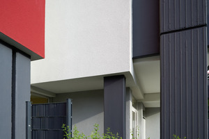  Ohne Nachjustieren entstanden mit dem WDV-System EPS Qju lotrechte und ebene Oberflächen, die in Kombination mit organisch gebundenem Putz und der Schlussbeschichtung die Fassade schützen 