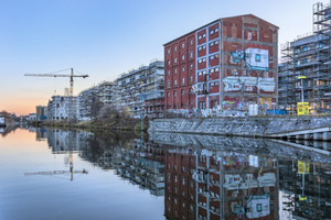  Die direkte Lage am Kanal macht den Reiz des urbanen Wohnens rund um den historischen Kornversuchsspeicher aus 