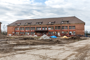  Gebäude der ehemaligen Nebenstelle des Heeresbekleidungshauptamtes vor dem Umbau 