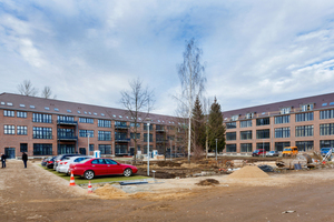  Haus 1 der Wohnanlage PankeBogen bei Bernau kurz vor Abschluss der Umbauarbeiten 