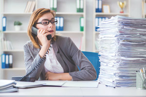  Erlösung vom Stress: Alkoholische Drinks sind besonders für diejenigen verlockend, die nach einem stressigen Arbeitstag abschalten wollen 