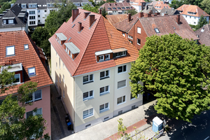  Die linke Haushälfte dieses 1952 erbauten Mehrfamilienhauses in Münster wurde mit weber.therm circle modernisiert 