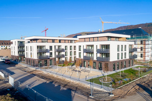  Die von der Stiftung Schönau gebauten Wohnungen liegen im Herzen des neuen Südstadt-Quartiers zwischen Karlstorbahnhof und Paradeplatz. 32 der insgesamt 38 Wohnungen sind im preisgedämpften Segment angesiedelt. 