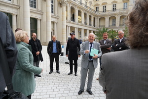  Eine besondere Veranstaltung braucht besondere Orte: Nur wenige Tage nachdem das Humboldt-Forum im neuen Berliner Schloss eröffnet wurde, hatten die Gipfelteilnehmer die Möglichkeit, hinter die Kulissen zu gucken.  