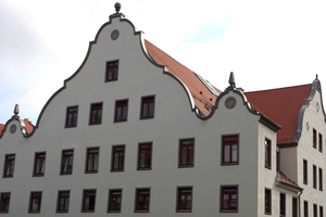  Vorbildlich mit Sanierputzen-WTA von Baumit saniert: Das „Versunkene Rathaus“ in Memmingen<br /> 