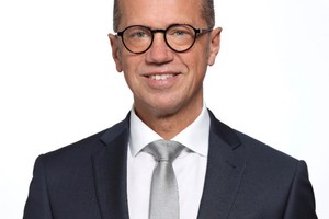  Geschäftsführer Manfred Lork von der allerland&nbsp;Immobilien GmbH: „Business Intelligence macht es uns möglich, Geschäftszahlen automatisch aufzubereiten und dynamische Reports abzurufen.“&nbsp; 