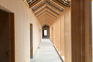  stereoraum Architekten realisieren die Kindertagesstätte in Holz und werden ca. 50 Tonnen CO2 einsparen. Das Büro sieht großes Potenzial in der forcierten Nutzung des Baustoffs, um den CO2-Fußabdruck der Gebäude nachhaltig zu verringern 