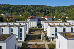  Orientiert man sich Richtung Süden, findet sich auch außerhalb der Salucci Höfe schnell viel Grün 