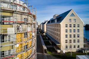  Das kieselförmige Ensemble setzt einen Kontrapunkt zur Speicher-Architektur 