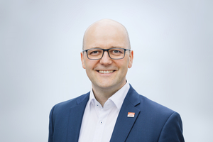  Enrico Roth fordert verlässliche Rahmenbedingungen und ein politisches Bekenntnis zum Wohneigentum. 2024 müsse Auftakt einer grundliegende Wende in der Baupolitik werden. 