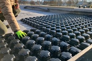  Wasserrückhalt mittels Retentions-Gründach „Sponge City Roof“  