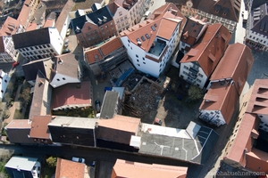  Aufgrund der beengten Lage in der Innenstadt erforderte die Baulogistik organisatorisches Talent und gutes Timing 