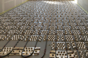  Das PYD Alu Floor Nass System mit den patentierten Thermoleitblechen und flexiblen Heizrohren 
