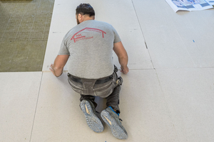  … sowie zur Lastverteilung eine Lage fermacell® Gipsfaserplatten 10 mm angeordnet 