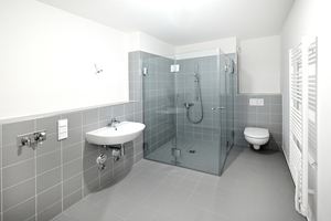  Die 2- bis 6-Zimmer-Wohnungen bieten flexible und barrierefreie (50 %) Grundrisse. Die barrierefreien Bäder ermöglichen auch bei veränderten Lebensumständen, im Alter oder bei Krankheit weiterhin eine hohe Nutzungsqualität 