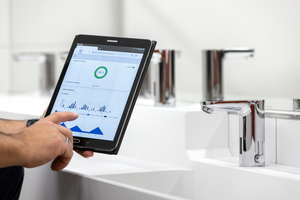  Mit SMART.SWS, der innovativen Ergänzung des Wassermanagement-Systems SWS, können Gebäudebetreiber und Facility Manager online Analysedaten abrufen, wichtige Statusmeldungen und Auswertungen gebäudeübergreifend prüfen sowie Einstellungen vornehmen  