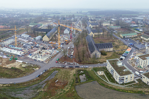  Die derzeit größte Baustelle im Oxford-Quartier ist die Errichtung der drei Gebäudeteile des genossenschaftlichen Wohnprojekts Grüner Weiler. Bereits bewohnt: der geförderte Wohnungsbau des städtischen Wohnungsunternehmens 
