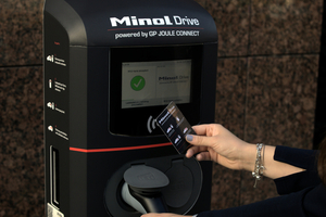  Die E-Mobilitätsexperten von Minol unterstützen bei der Auswahl und Installation der passenden Ladeinfrastruktur 