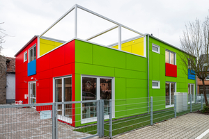  Man sieht es gleich: Im Kinderhort Ketsch werden Kinder liebevoll betreut. Den farbenfrohen Hingucker mitten im Ort kennt hier jeder! 