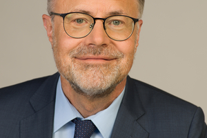  Autor: Peter Parlasca FRICS, Trier, früher Senior Expert Real Estate Statistics bei Eurostat (Europäische Kommission), Luxemburg 