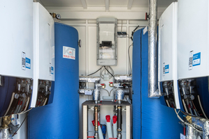  Die Wandgeräte im Modul sind als Kaskadensystem zusammengeschlossen und versorgen die Wohnungen zuverlässig mit Heizwärme und Warmwasser 