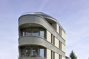  Den optischen Blickfang technisch optimal umsetzen: Das war die Aufgabe der Bytyqi Bau Bonn GmbH. Die Stuckateur/-innen lösten diese mit Bravour und realisierten die passgenaue Wärmedämmung mit EPS Prime Dämmplatten 
