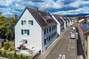  Fünf Doppelhäuser in Ingelheim wurden mit PV, Wärmepumpe und Tieftemperatur-Heizkörpern ausgerüstet 