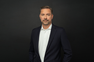  Thomas Danz, Head of Sales, Process &amp; Sales Management, Banking &amp; Digital Solutions, ist bei der Aareal Bank für die vertrieblichen Aktivitäten und die Betreuung von Kunden aus der Wohnungs-, Immobilien- und Energiewirtschaft verantwortlich 