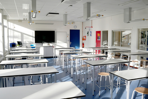  Mit dem neuen elektronischen Zutrittssystem wird der Schulalltag spürbar erleichtert 