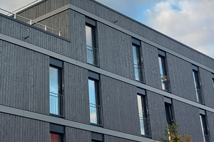 Die Fassadenoptik sollte nicht durch die Fassadenabschlüsse für Außenluftansaugung und Fortluftausbringung beeinträchtigt werden. Für solche Fälle bietet Meltem die nahezu unsichtbare Fensterlaibungslösung an 