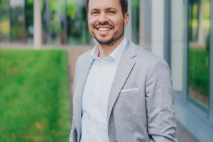  Autor: Oliver Berghof, Head of Marketing, SCHELL GmbH &amp; Co. KG 