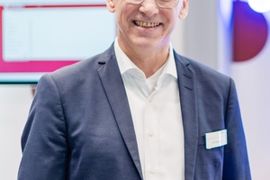   Hygieneexperte Dr. Peter Arens, beide Schell GmbH &amp; Co. KG, Olpe 