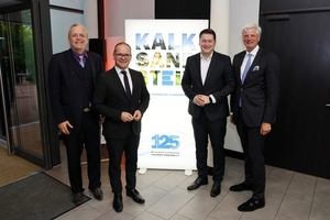  Waren in Feststimmung (v.r.n.l.): Jan Dietrich Radmacher, Vorstandsvorsitzender BV KSI, Dr. Thorsten Kornblum, Oberbürgermeister der Stadt Braunschweig, , der niedersächsische Wirtschaftsminister Grant Hendrik Tonne und Frederic Dörlitz, stellv. Vorstandsvorsitzender BV KSI.  