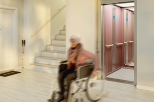  Der Wohnbau-Aufzug osma 1 ist speziell für Mehrgenerationenwohnen konzipiert und verbindet zukunftsweisende Technik mit wohnlichem Design 