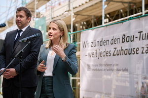  Pressekonferenz zum Bau-Turbo mit Bundesbauministerin Verena Hubertz und Bundesfinanzminister Lars Klingbeil  
