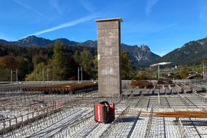  Auf dem Dach des neuen Anbaus wird eine 66,42 kWp große Photovoltaikanlage Strom erzeugen 