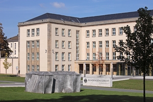  Kassel, Bundessozialgericht; Gabriele Obermaier,Weiches Haus, 2009 