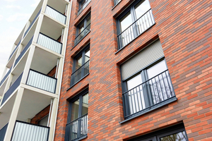  Das Bestandsgebäude wurde um ein zusätzliches Geschoss in Holzbauweise ergänzt 