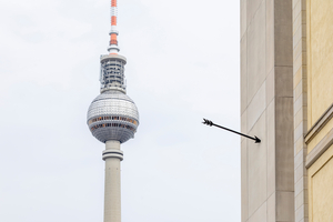  „Südpfeil“ von Jürgen Mayer H. an der Nordostfassade des Humboldt Forums 