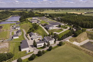  Zu den Städtischen Wasserwerken Chojnice in Polen gehören mehrere Gebäude, Anlagen und Pumpstationen, die in der ganzen Region verteilt sind. Das elektronische Schließsystem blueEvo konnte in Chojnice problemlos in die bestehende Infrastruktur eingebunden werden 