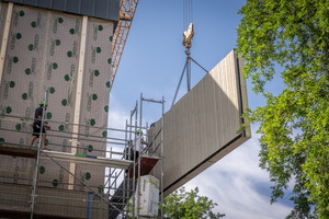  Das Projekt in der Schwalbacher Straße 49-53 wurde noch vor Baustart von der Landesregierung als KlimaQuartier.NRW ausgezeichnet. 