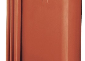  Gute Form und sichere Funktion: Die im Windkanal optimierte, doppelte Seitenverfalzung des ausgewählten Tondachziegels garantiert auch bei starken Niederschlägen hohe Regensicherheit 