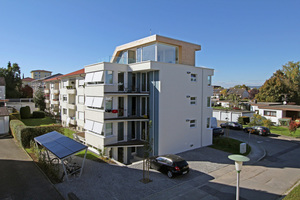  Kernsaniertes Mehrfamilienendhaus in Friedrichhafen: Der Primärenergieverbrauch wurde  durch PU-Dämmungen von 400 auf 12 kWh/m²a gesenkt 