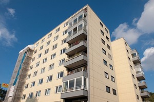  Das Hochhaus am Stadtrand von Hannover kennzeichnen vier Balkonstränge, die langzeitsicher abgedichtet  wurden 