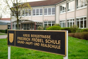  Die Friedrich-Fröbel-Schule in Viernheim umfasst eine Grund-, Haupt- und eine Realschule mit rund 800 Schülern 